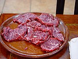 04-rawsteak.jpg