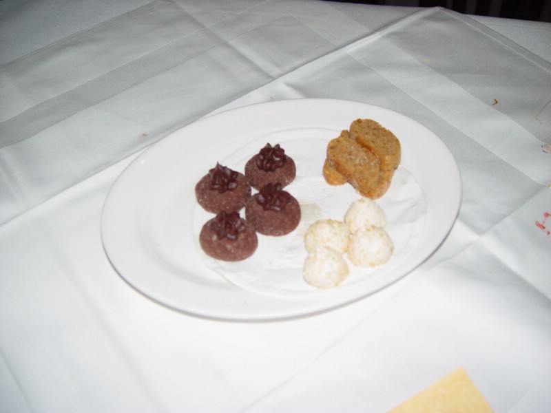 11-petitfours.jpg