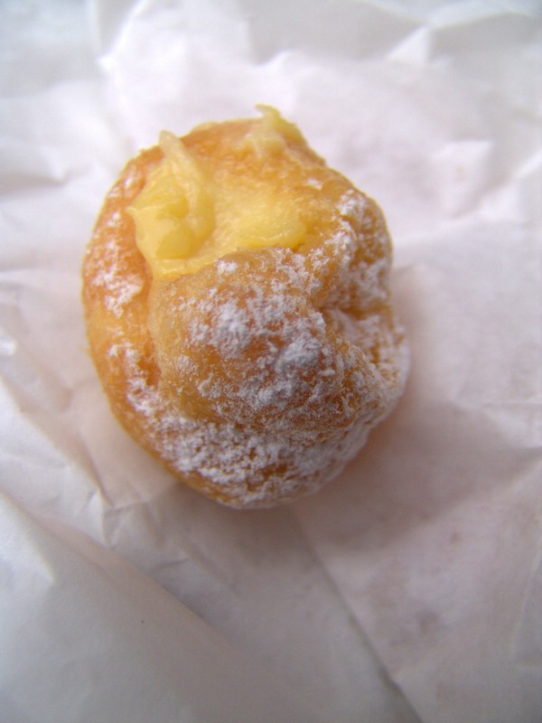 09-a cream puff.jpg