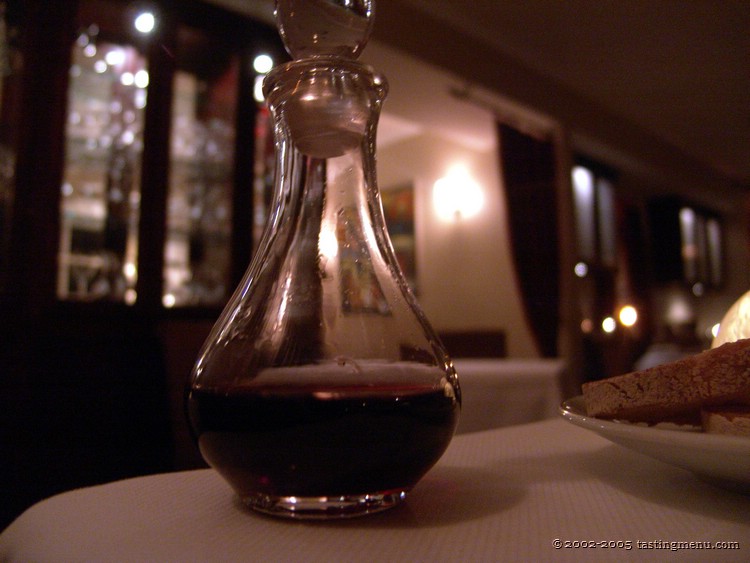 03-wine decanting.jpg